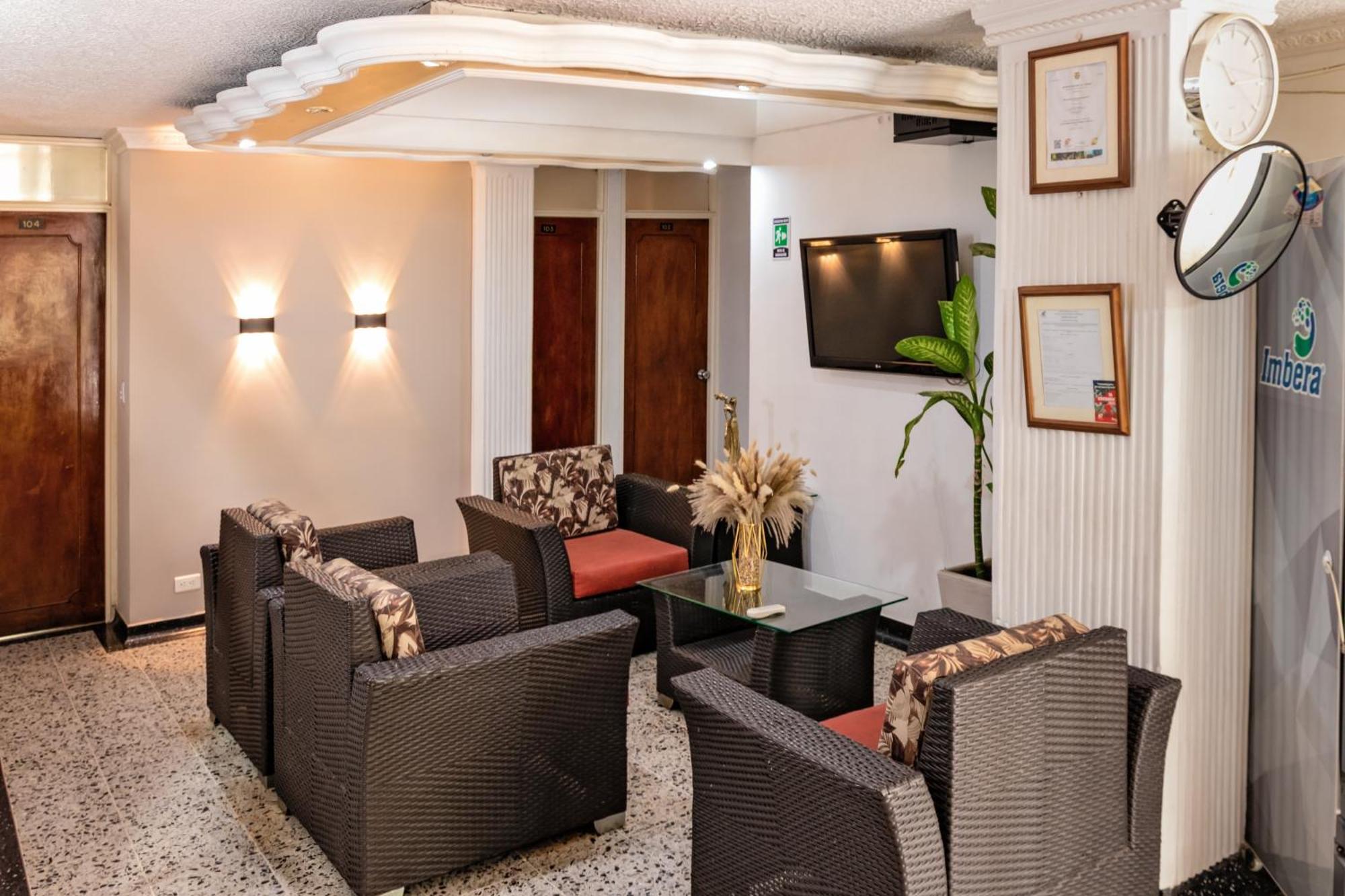Hotel Iguazu Villavicencio Esterno foto